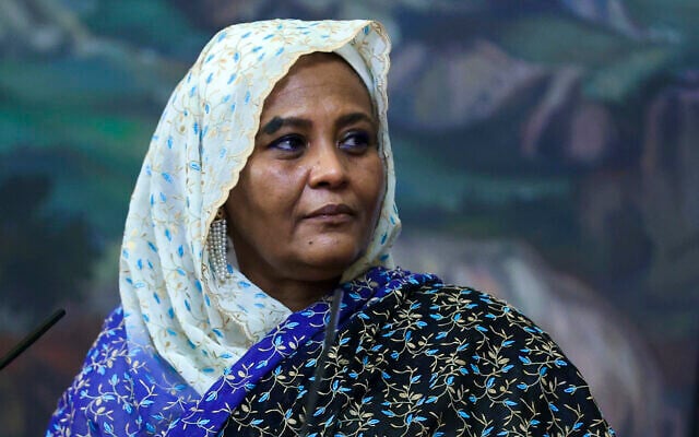 AP21193405108587-e1632670919474-640x400