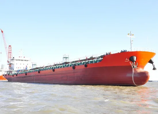 4000dwt-Self-Propelled-Oil-Tanker-Ship-Oil-Barge-Chemincal-Tanker-Double-Bottom-Double-Hull-Heating-System-for-Light-Heavy-Oil-Gasoiline